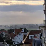 Zonnig Hoekappartement Met Zeezicht Duinbergen Knokke-Heist