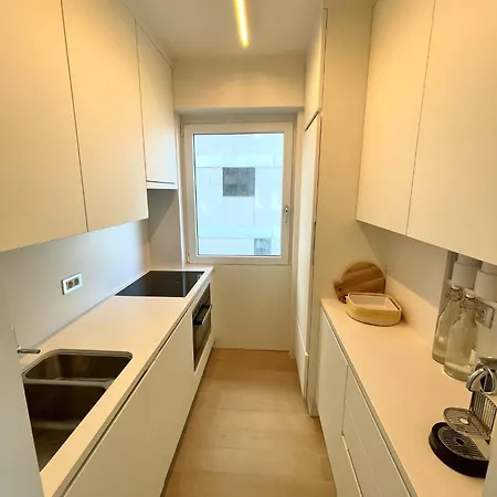 Zonnig Hoekappartement Met Zeezicht Duinbergen