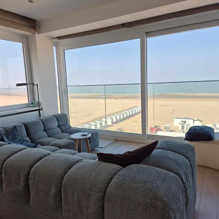 Zonnig Hoekappartement Met Zeezicht Duinbergen